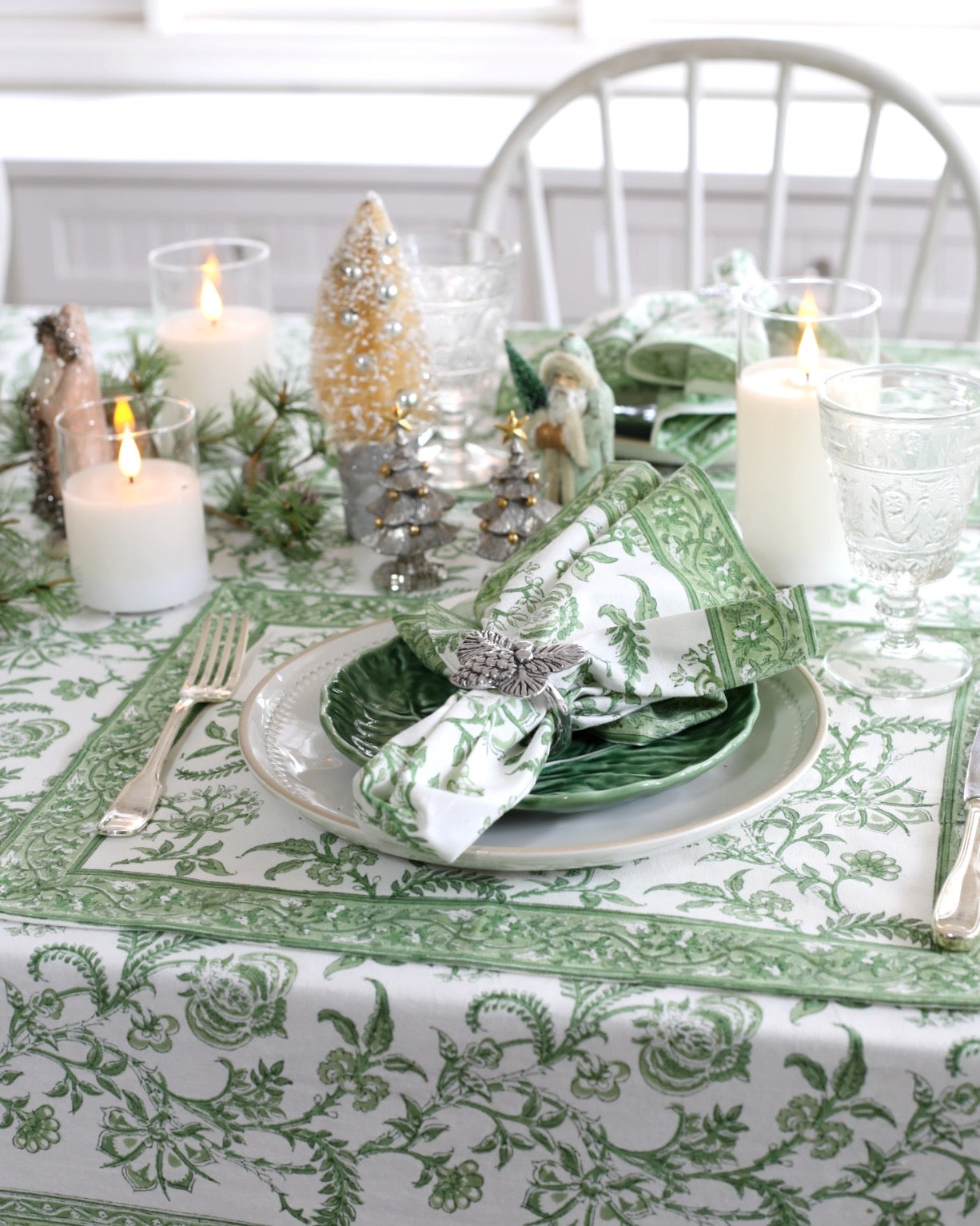 Lilibet Green Tablecloth