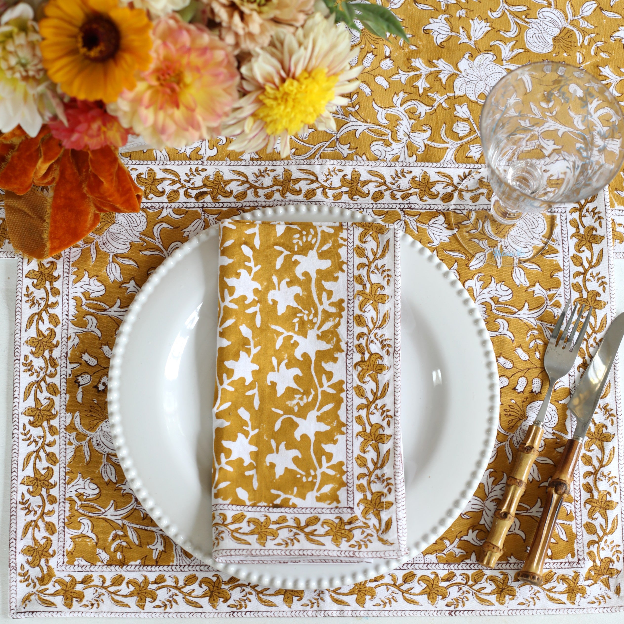 Pacho Saffron Verso Napkins